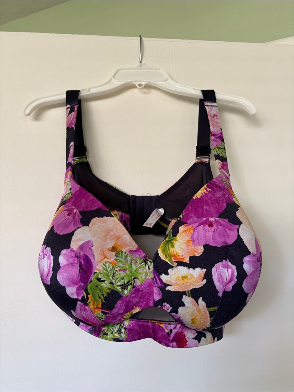 Cacique 44D Lightly lined full coverage bra